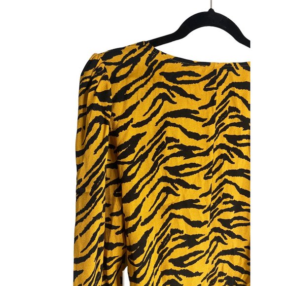 NWT Reformation Notta Front Button Top, Tigress-sz Large - Picture 8 of 10